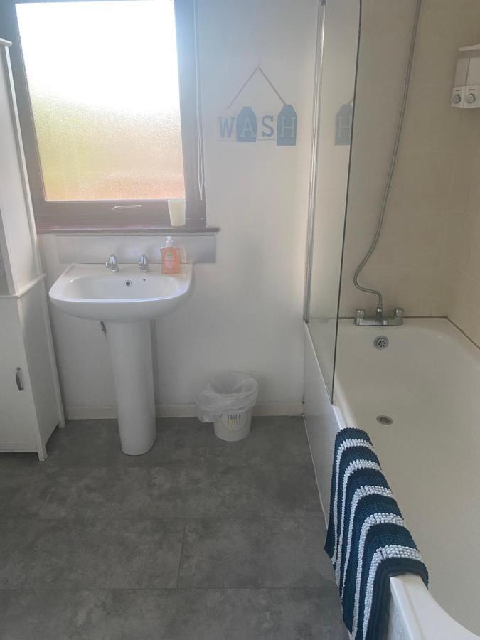 Claire'S Airbnb 2 Belfast Exterior photo