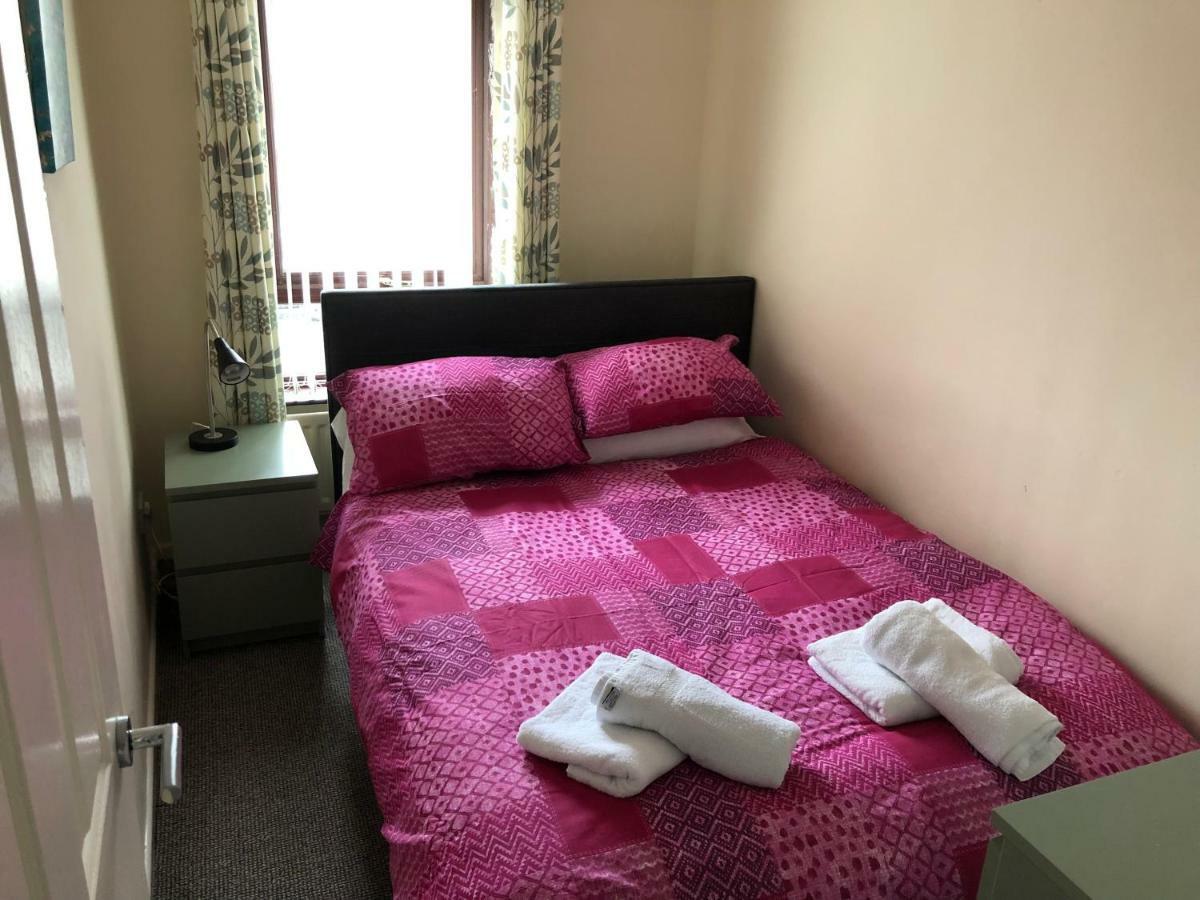 Claire'S Airbnb 2 Belfast Exterior photo